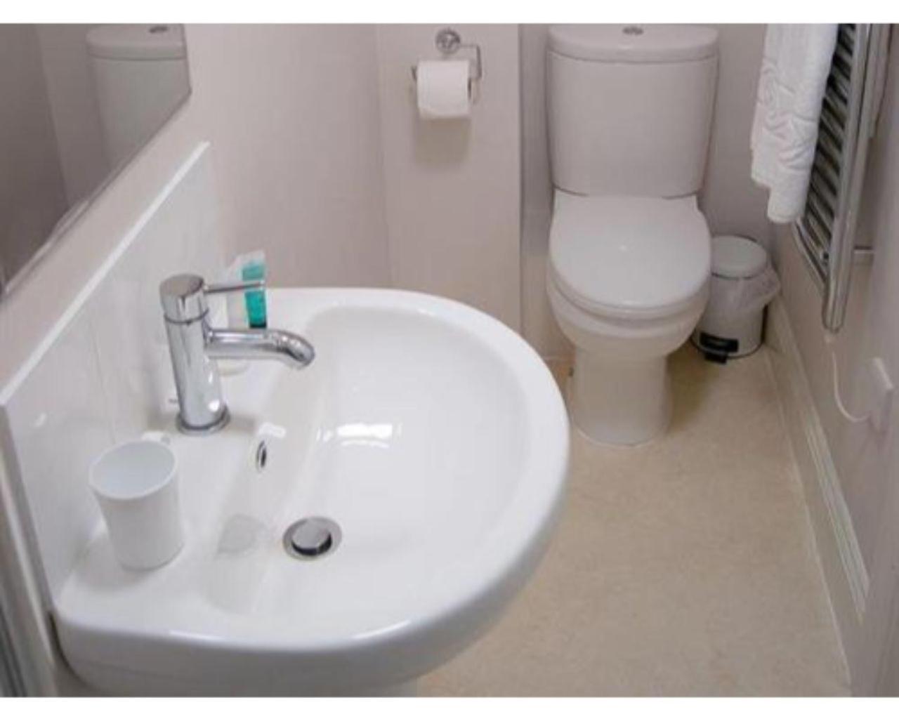 The Osney Arms Guest House Оксфорд Стая снимка